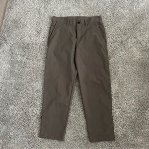 Lululemon relaxed tapered trouser